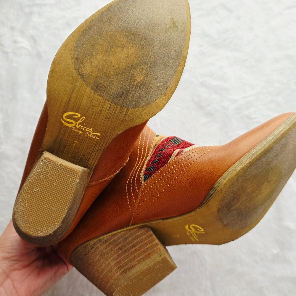 Sbicca Ankle Boots 7 Tan Leather Embroidered Tribal Boho Western Festival Desert - Picture 9 of 13